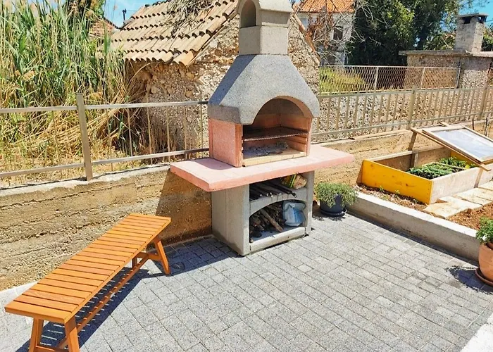 Apartamento With Parking Space Zablace, Sibenik - 22255 *